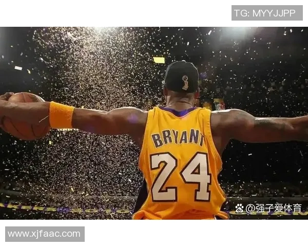 科比在足球场上的传奇时刻与篮球生涯的精彩对比分析